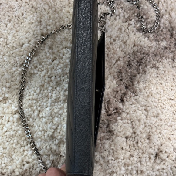 *sold* Saint Laurent Monogram Quilted Leather Chain Wallet- Excellent Condition - Picture 5 of 7